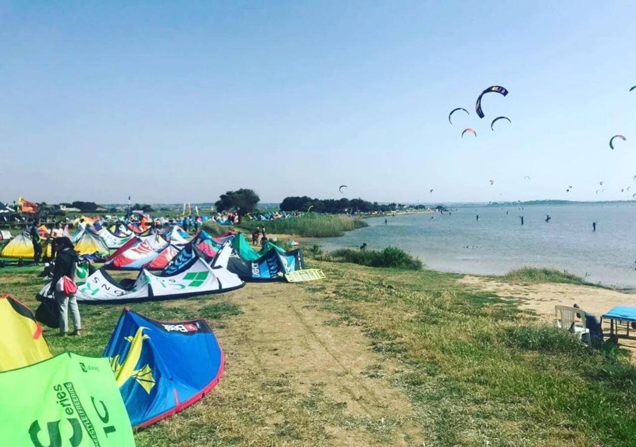 Kite Hub Lo Stagnone Bed & Breakfast บีร์จิเวคคี ภายนอก รูปภาพ