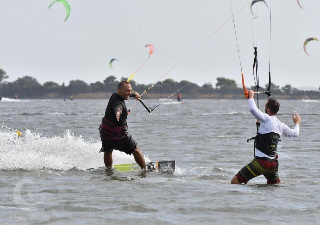 Kite Hub Lo Stagnone Bed & Breakfast บีร์จิเวคคี ภายนอก รูปภาพ