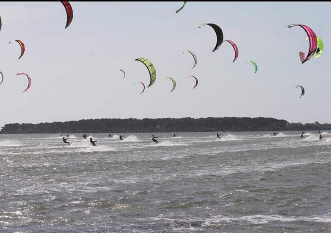 Kite Hub Lo Stagnone Bed & Breakfast บีร์จิเวคคี ภายนอก รูปภาพ