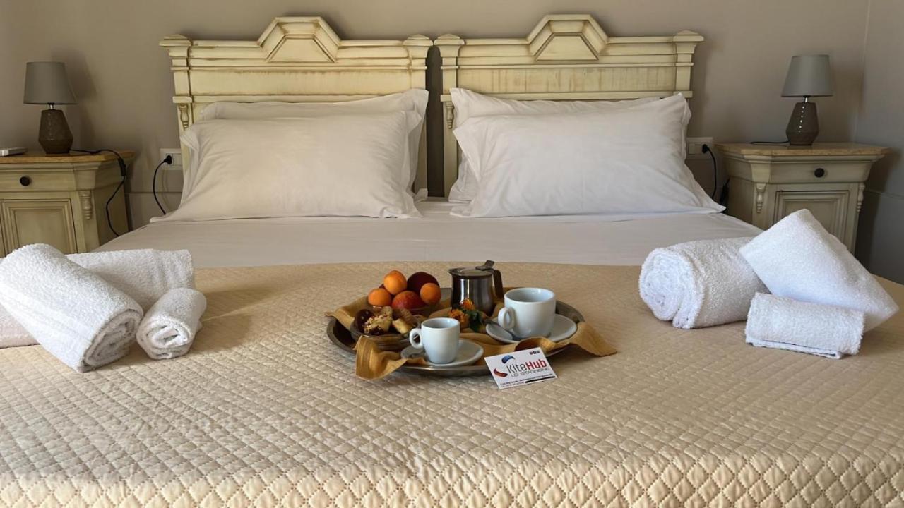 Kite Hub Lo Stagnone Bed & Breakfast บีร์จิเวคคี ภายนอก รูปภาพ
